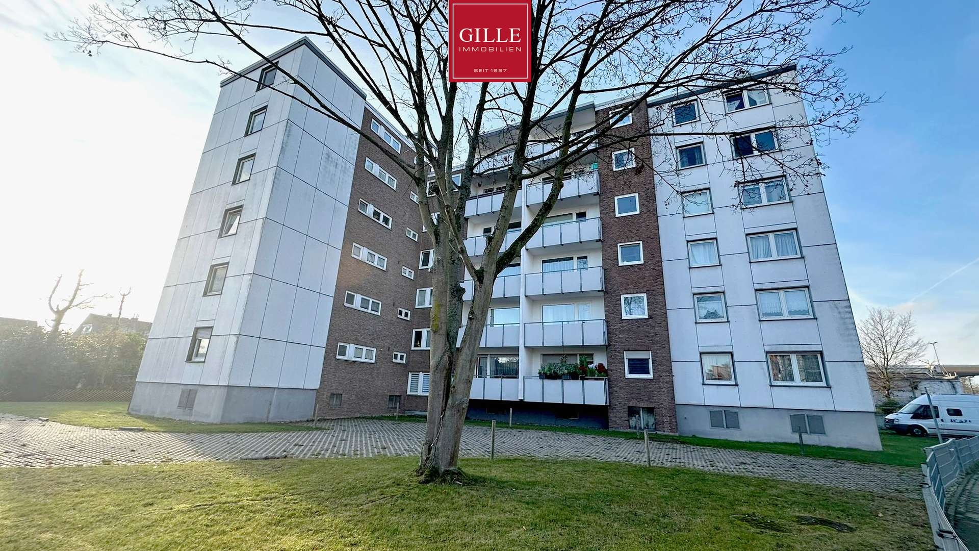 Ansicht 20 von: Neuss-Reuschenberg: Helle u. gepflegte 2-Zimmerwhg. mit Balkon, Wannenbad & Aufzug